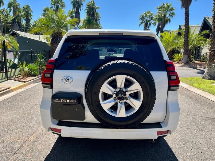 2022 Toyota Landcruiser Prado GXL
