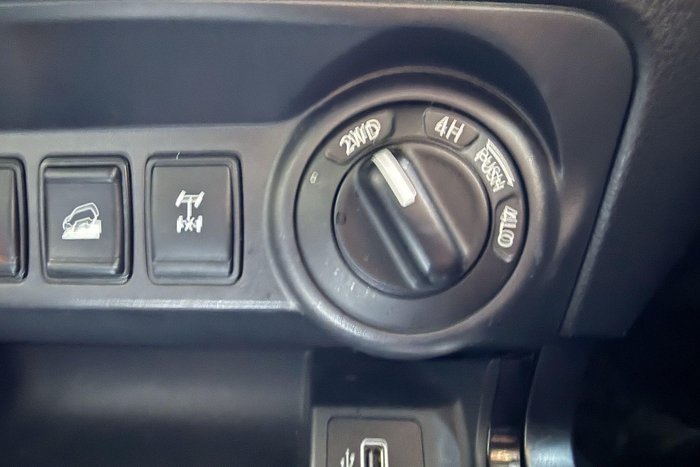 2022 Nissan Navara PRO-4X