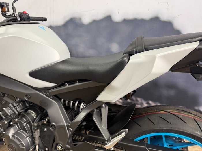 2025 Yamaha 2025 YAMAHA 890cc MT09ASPS GREY