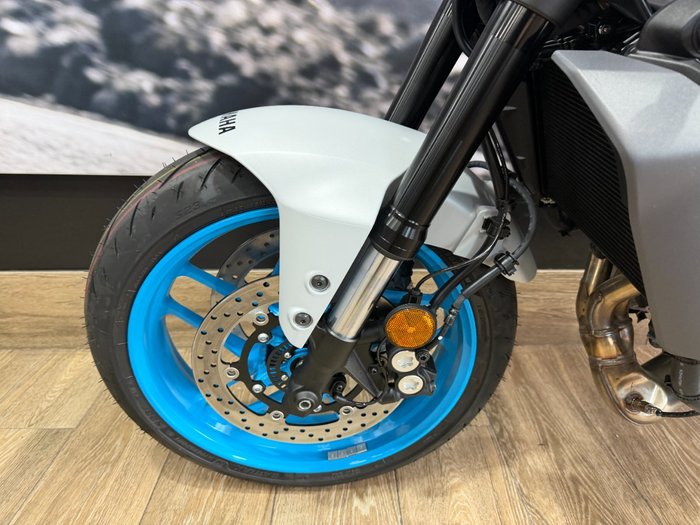 2025 Yamaha 2025 YAMAHA 890cc MT09ASPS GREY