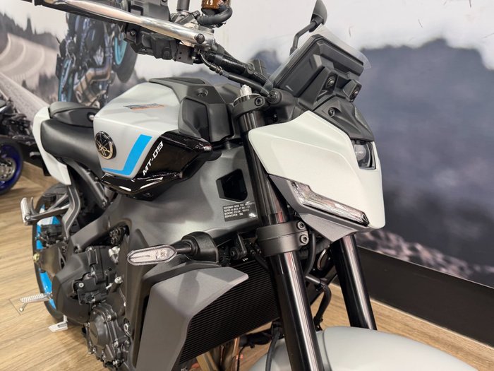 2025 Yamaha 2025 YAMAHA 890cc MT09ASPS GREY