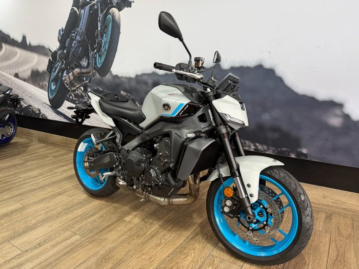 2025 Yamaha 2025 YAMAHA 890cc MT09ASPS GREY