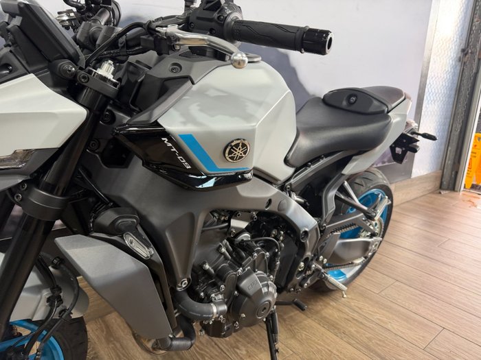 2025 Yamaha 2025 YAMAHA 890cc MT09ASPS GREY