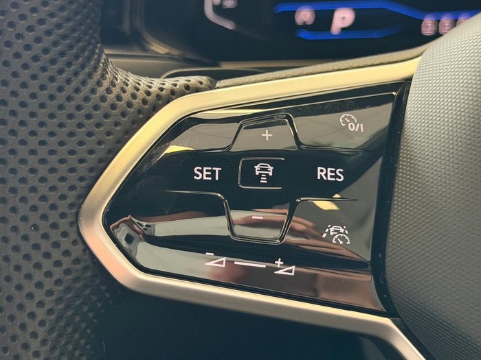 2023 Volkswagen T-Roc 140TSI R-Line