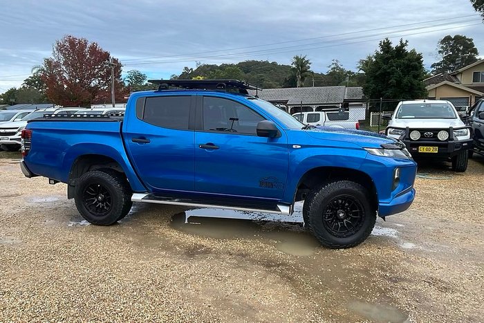 2022 Mitsubishi Triton GLX+