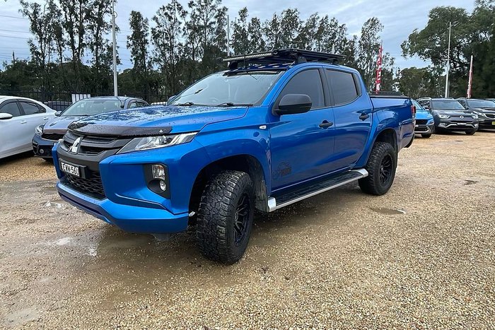 2022 Mitsubishi Triton GLX+