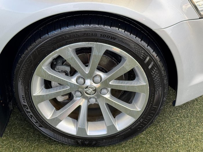 2009 Holden Calais V