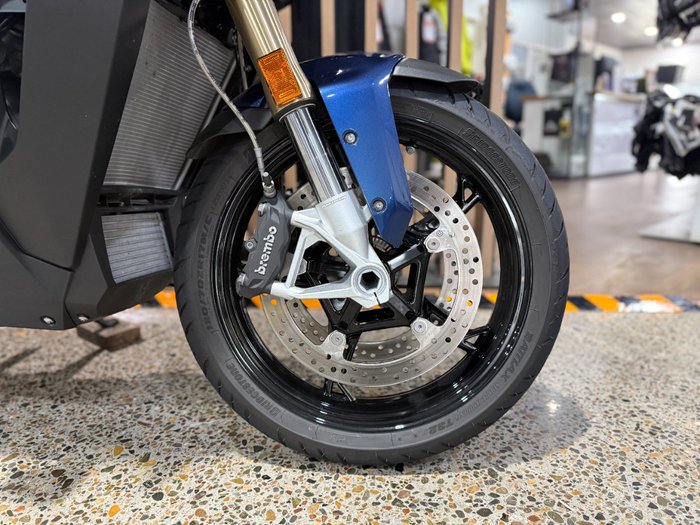 2025 BMW Motorrad S 1000 XR GRAVITY BLUE METALLIC