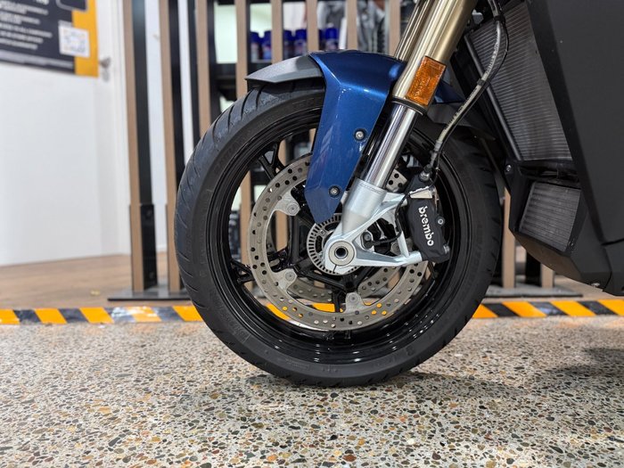 2025 BMW Motorrad S 1000 XR GRAVITY BLUE METALLIC