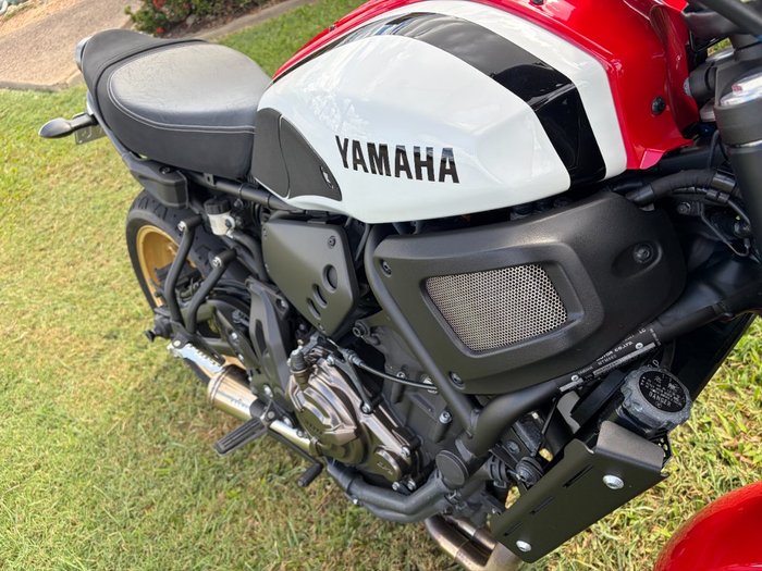 2021 YAMAHA XSR700 White