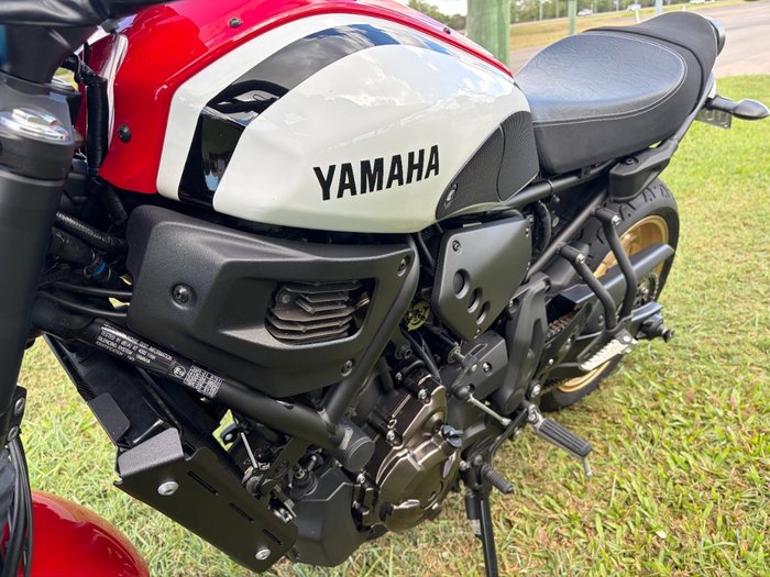 2021 YAMAHA XSR700 White