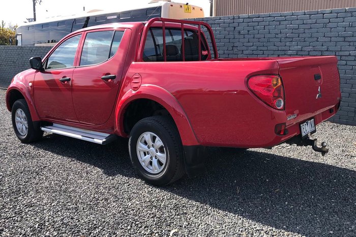 2014 Mitsubishi Triton GLX