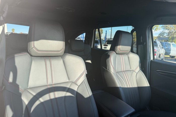 2025 Isuzu MU-X X-TERRAIN