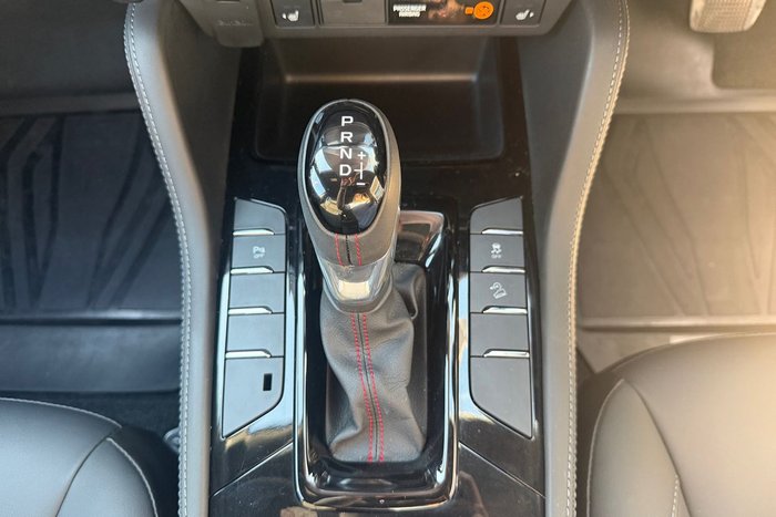 2025 Isuzu MU-X X-TERRAIN