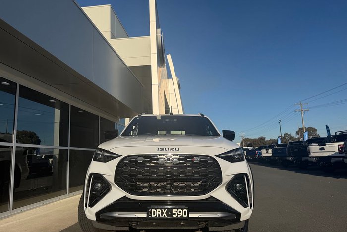 2025 Isuzu MU-X X-TERRAIN
