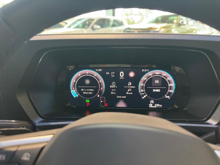 2025 Volkswagen Caddy TSI220