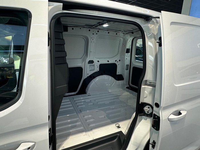 2025 Volkswagen Caddy TSI220