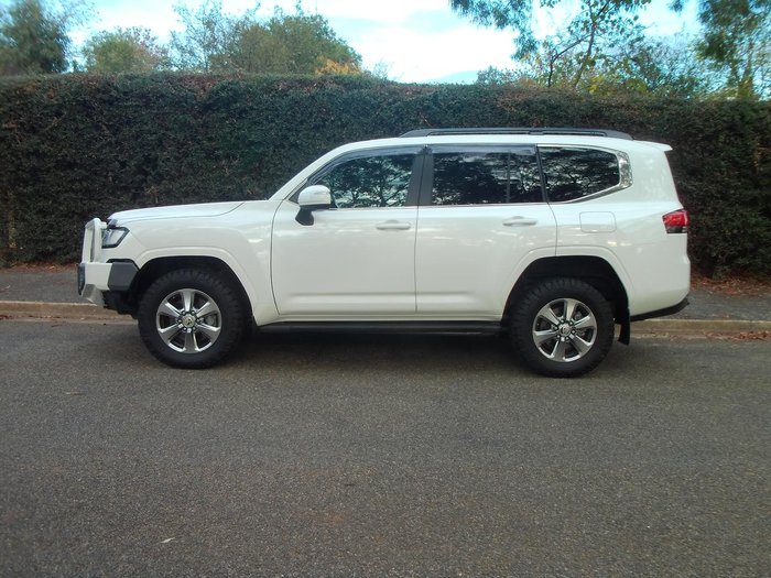 2021 Toyota Landcruiser VX