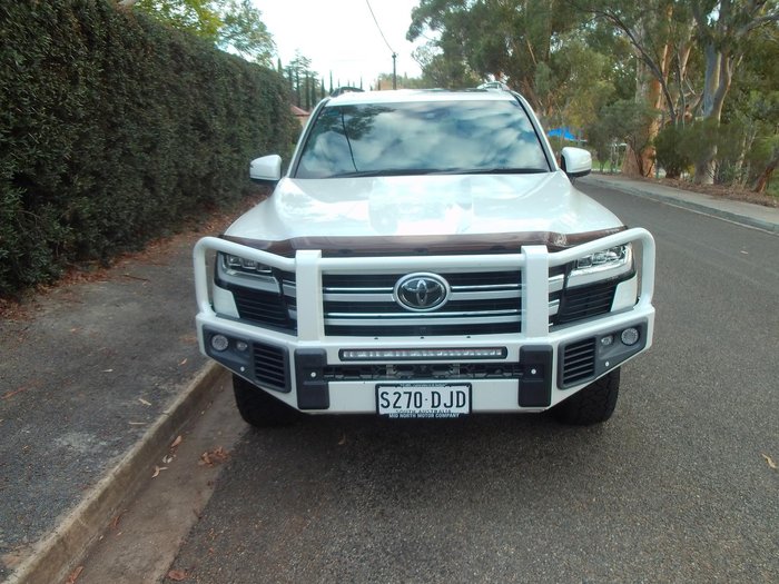 2021 Toyota Landcruiser VX