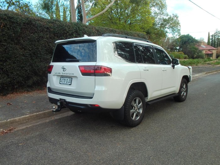 2021 Toyota Landcruiser VX