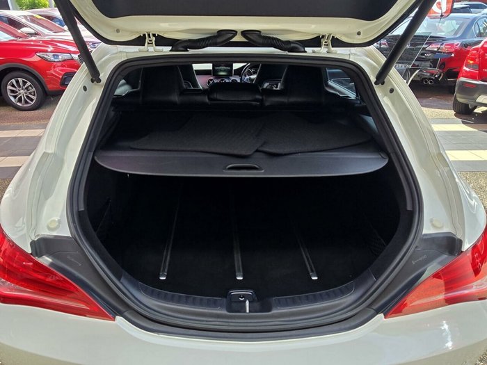 2015 Mercedes-Benz CLA-Class CLA200