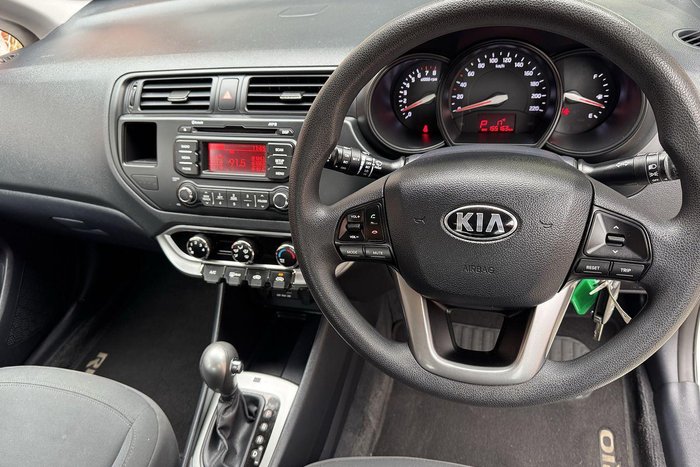 2013 Kia Rio S UB MY13 Clear White