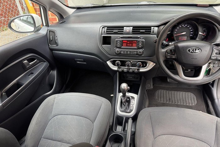 2013 Kia Rio S UB MY13 Clear White