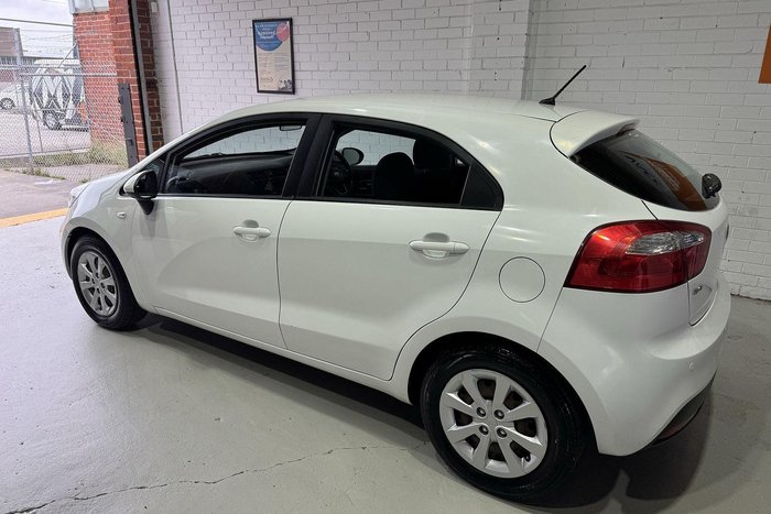 2013 Kia Rio S UB MY13 Clear White