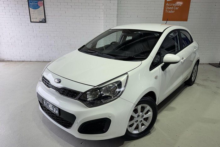 2013 Kia Rio S UB MY13 Clear White