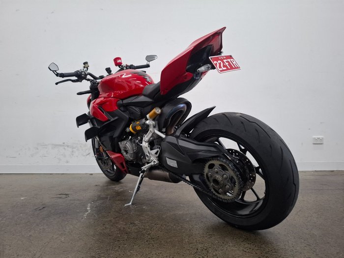 2022 DUCATI STREETFIGHTER V2 Red