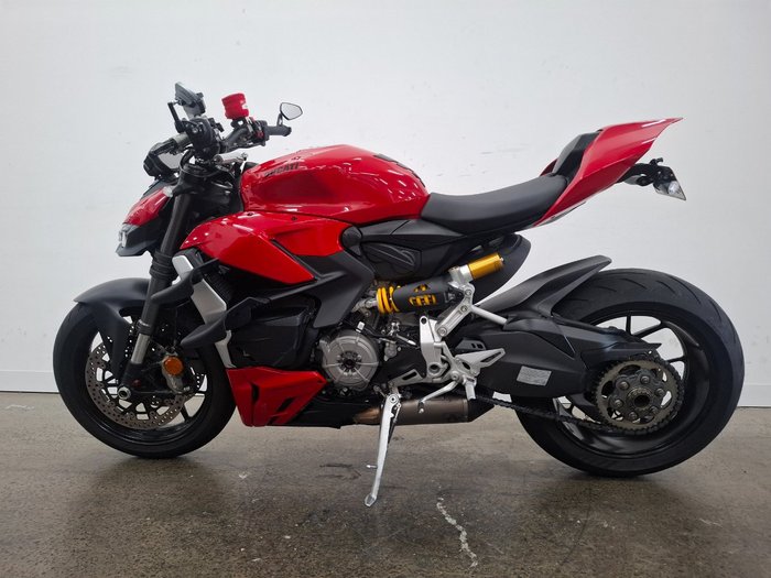 2022 DUCATI STREETFIGHTER V2 Red