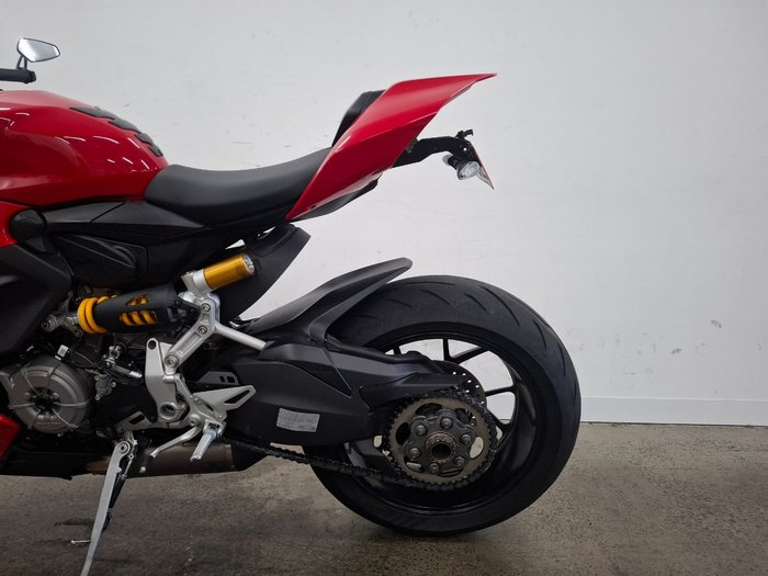 2022 DUCATI STREETFIGHTER V2 Red