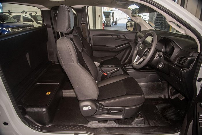 2026 Isuzu D-MAX SX High Ride