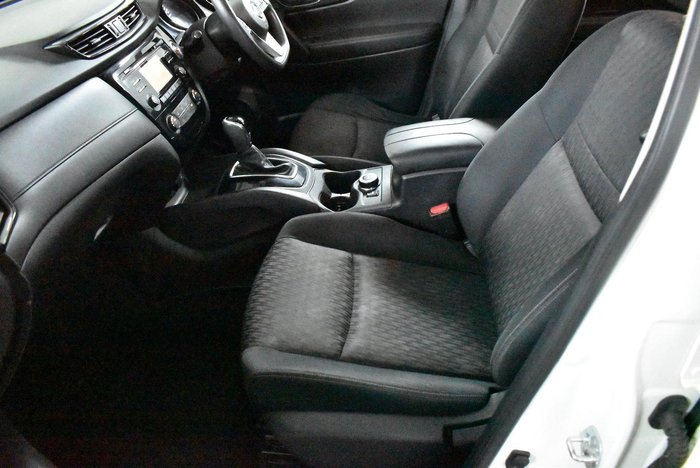 2017 Nissan X-TRAIL ST