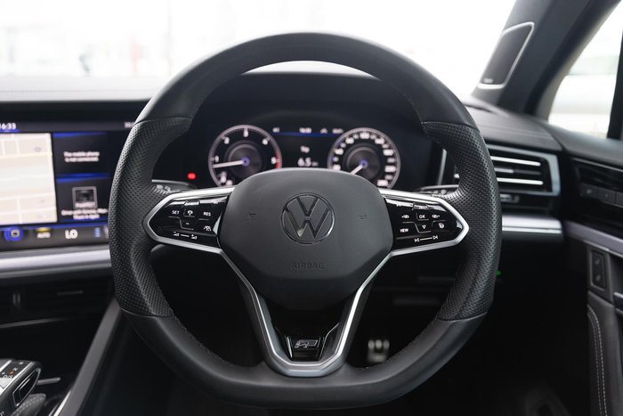 2020 Volkswagen Touareg 210TDI R-Line