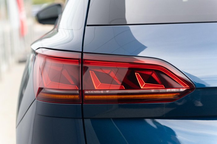 2020 Volkswagen Touareg 210TDI R-Line
