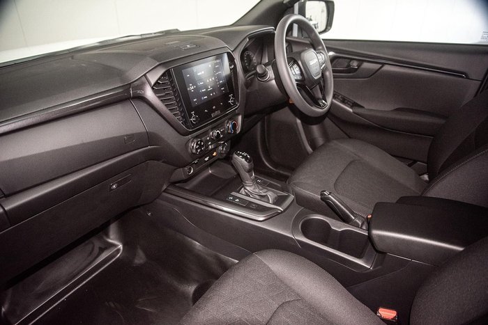 2026 Isuzu D-MAX X-RIDER