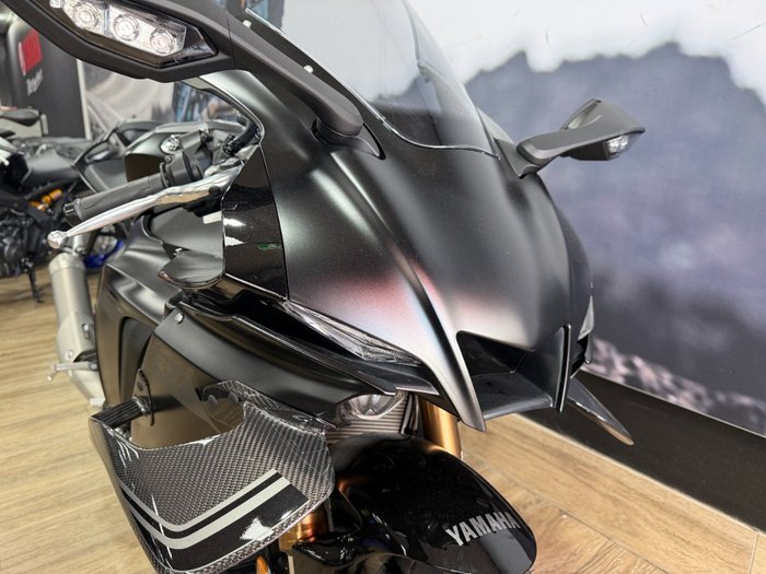 2025 Yamaha YZF-R1 MDNMD MAT