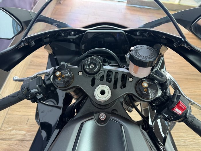 2025 Yamaha YZF-R1 MDNMD MAT