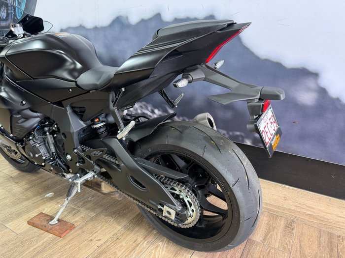 2025 Yamaha YZF-R1 MDNMD MAT
