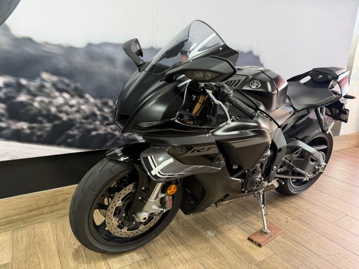 2025 Yamaha YZF-R1 MDNMD MAT
