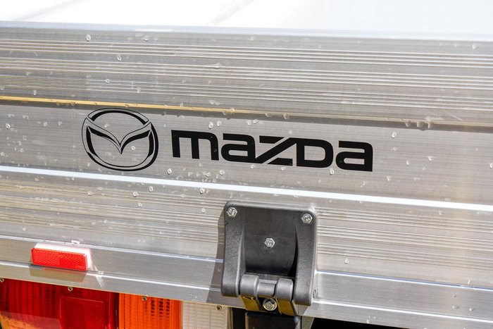2025 Mazda BT-50 XS