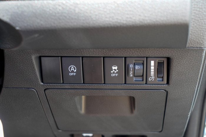 2025 Mazda BT-50 XS