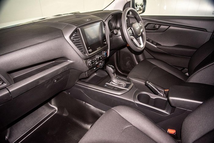 2026 Isuzu D-MAX SX