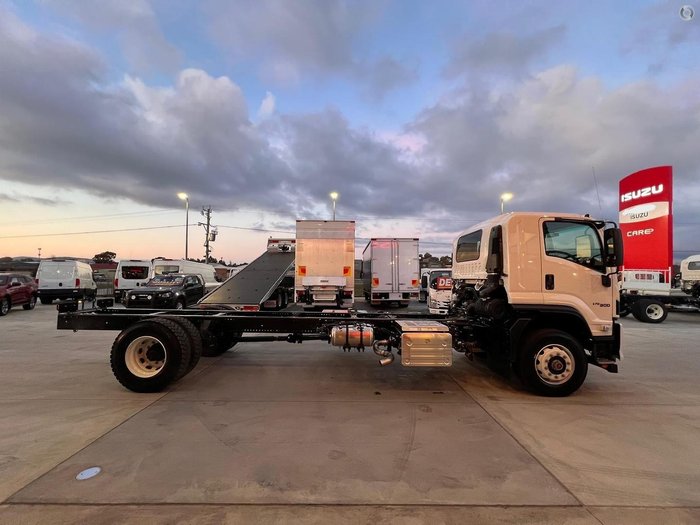2025 Isuzu F Series