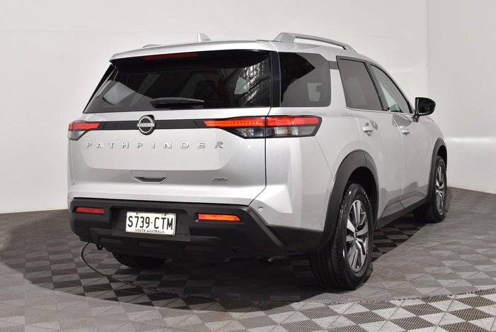 2022 Nissan Pathfinder Ti