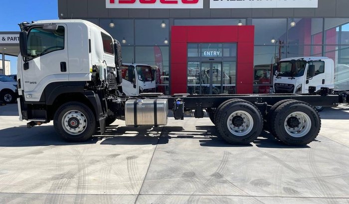 2025 Isuzu F Series
