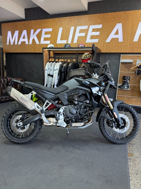 2026 BMW Motorrad F 900 GS ENDURO BLACK STORM METALLIC