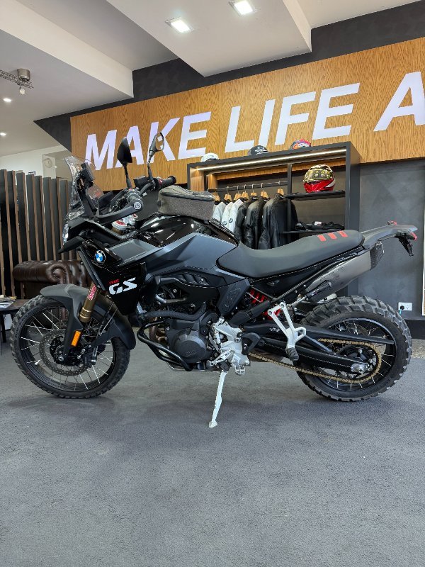 2026 BMW Motorrad F 900 GS ENDURO BLACK STORM METALLIC