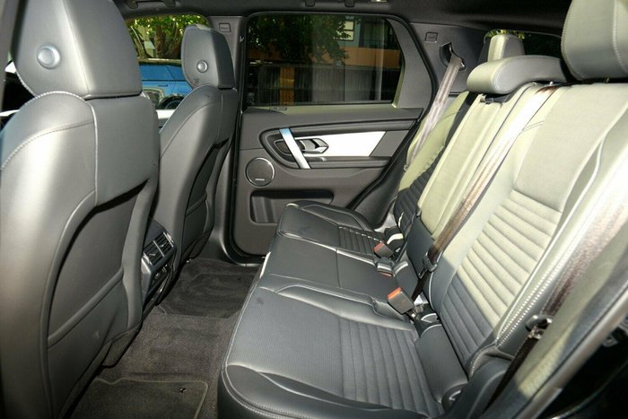 2025 Land Rover Discovery Sport P250 Dynamic SE L550 MY25.5 4X4 Constant Santorini Black